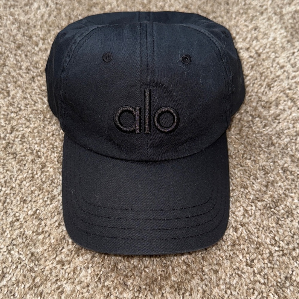 100% AUTHENTIC ALO OFF DUTY CAP BLACK/BLACK ✨USED✨FIRM PRICE✨